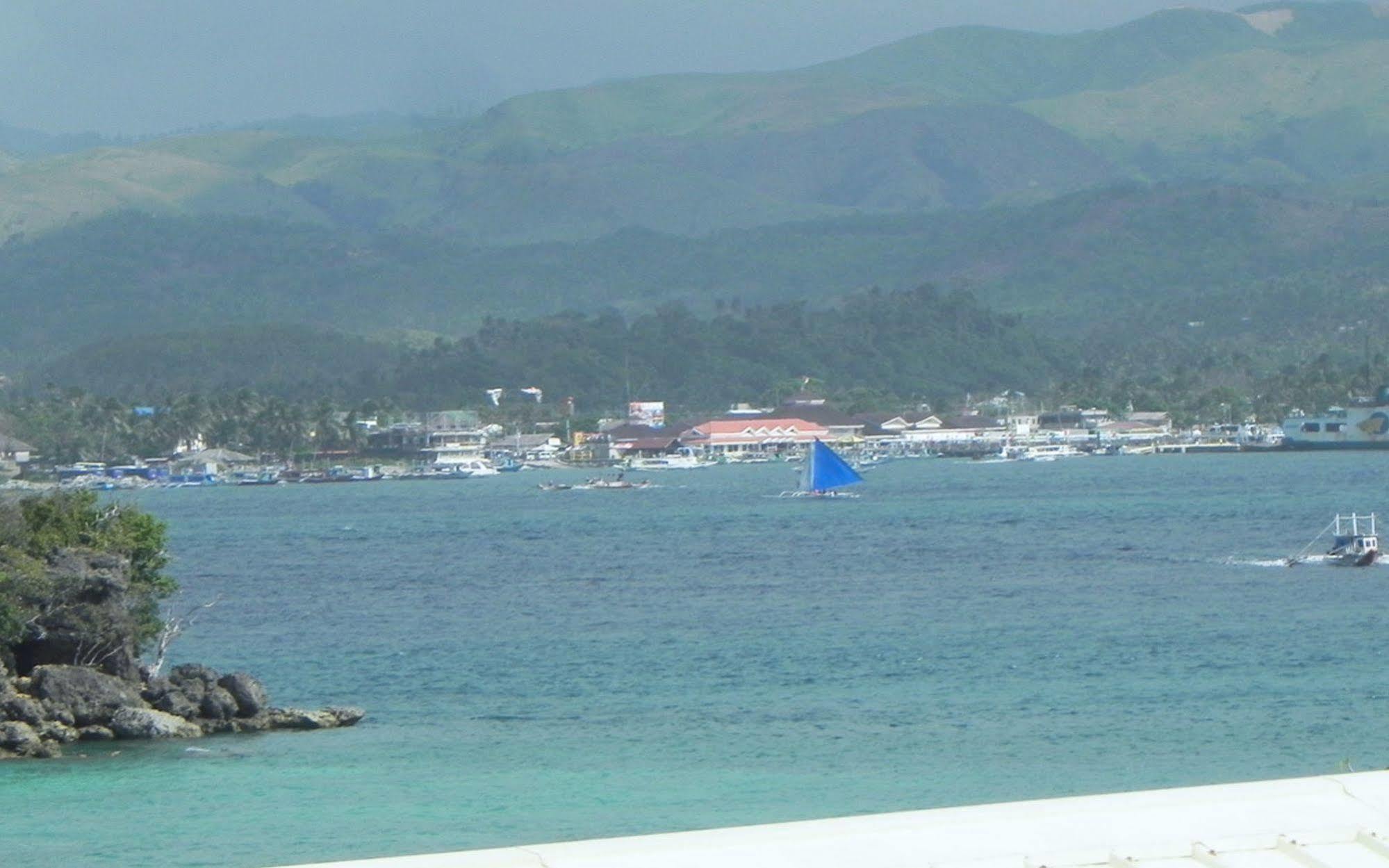 Boracay Actopia Resort Bagian luar foto
